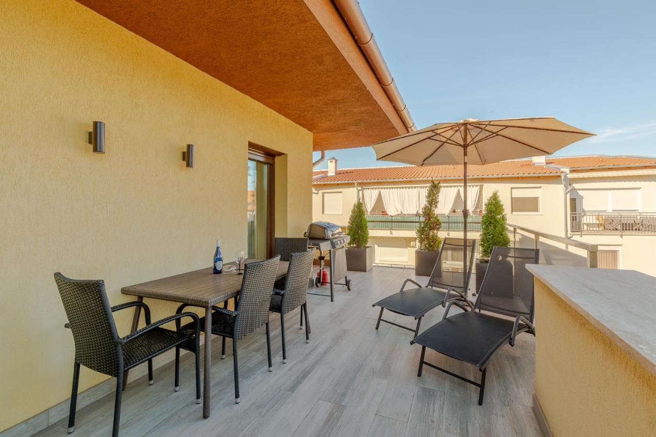 Casa Luxury Wellness Apartman By Bltn シオーフォク エクステリア 写真